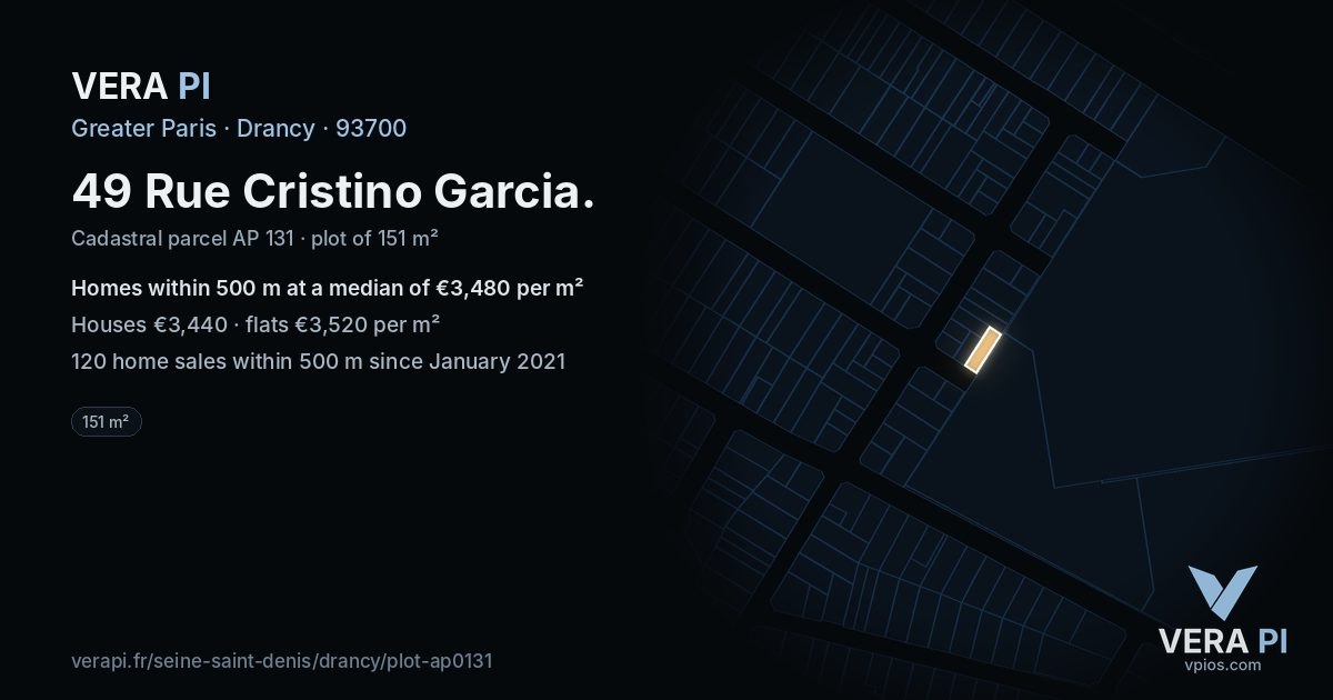 49 Rue Cristino Garcia, Drancy at night – the plot lit, the parcels around coloured by the prices near them