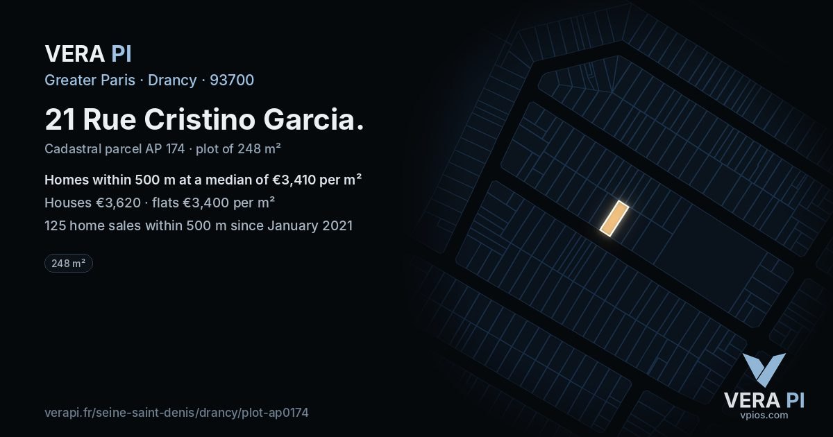 21 Rue Cristino Garcia, Drancy at night – the plot lit, the parcels around coloured by the prices near them