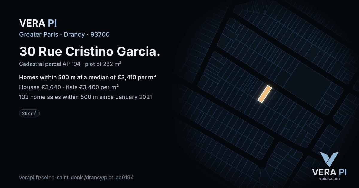 30 Rue Cristino Garcia, Drancy at night – the plot lit, the parcels around coloured by the prices near them
