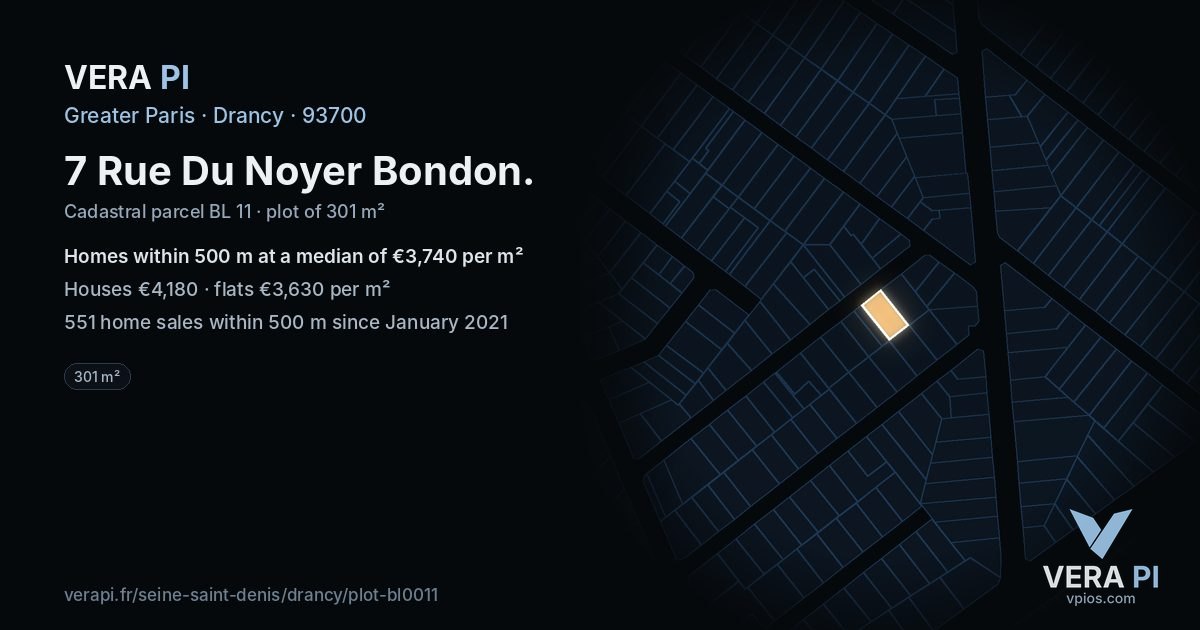 7 Rue Du Noyer Bondon, Drancy at night – the plot lit, the parcels around coloured by the prices near them