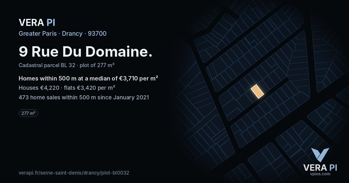 9 Rue Du Domaine, Drancy at night – the plot lit, the parcels around coloured by the prices near them
