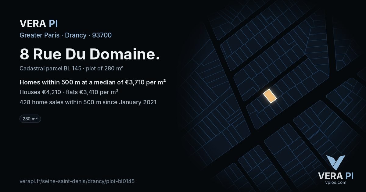 8 Rue Du Domaine, Drancy at night – the plot lit, the parcels around coloured by the prices near them