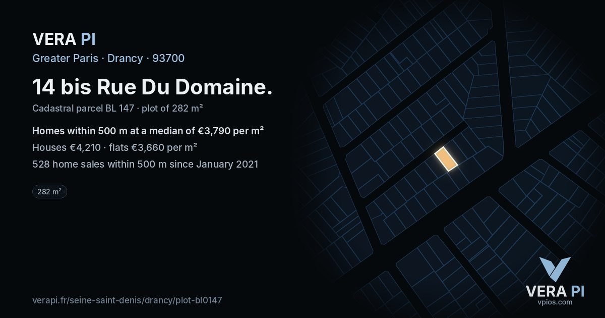 14 bis Rue Du Domaine, Drancy at night – the plot lit, the parcels around coloured by the prices near them