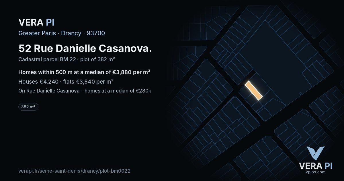 52 Rue Danielle Casanova, Drancy at night – the plot lit, the parcels around coloured by the prices near them