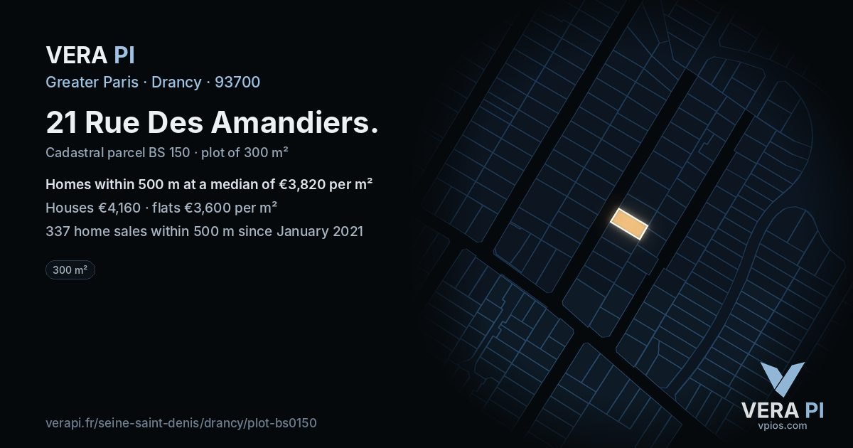 21 Rue Des Amandiers, Drancy at night – the plot lit, the parcels around coloured by the prices near them