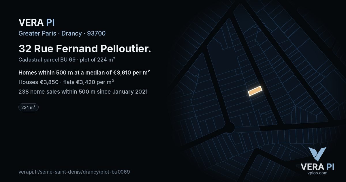 32 Rue Fernand Pelloutier, Drancy at night – the plot lit, the parcels around coloured by the prices near them