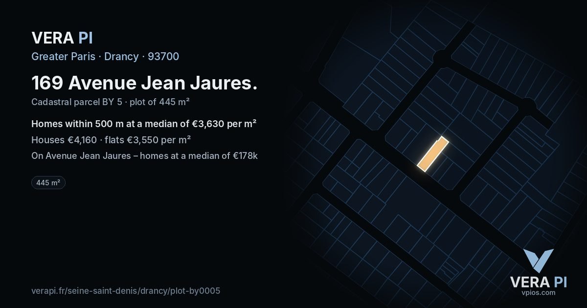 169 Avenue Jean Jaures, Drancy at night – the plot lit, the parcels around coloured by the prices near them