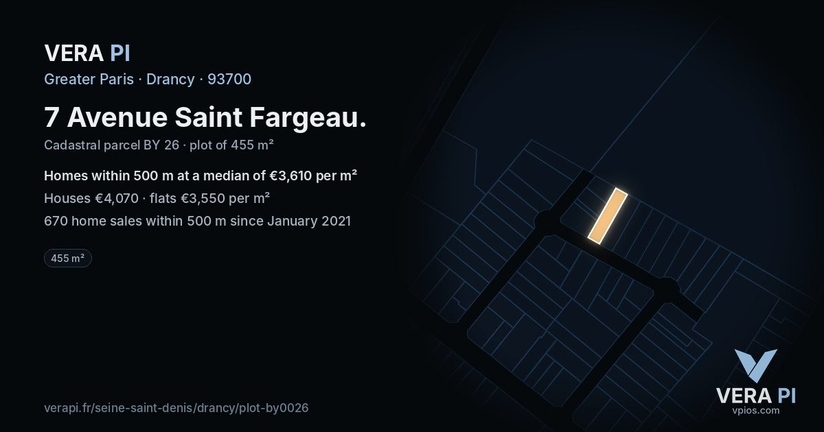 7 Avenue Saint Fargeau, Drancy at night – the plot lit, the parcels around coloured by the prices near them