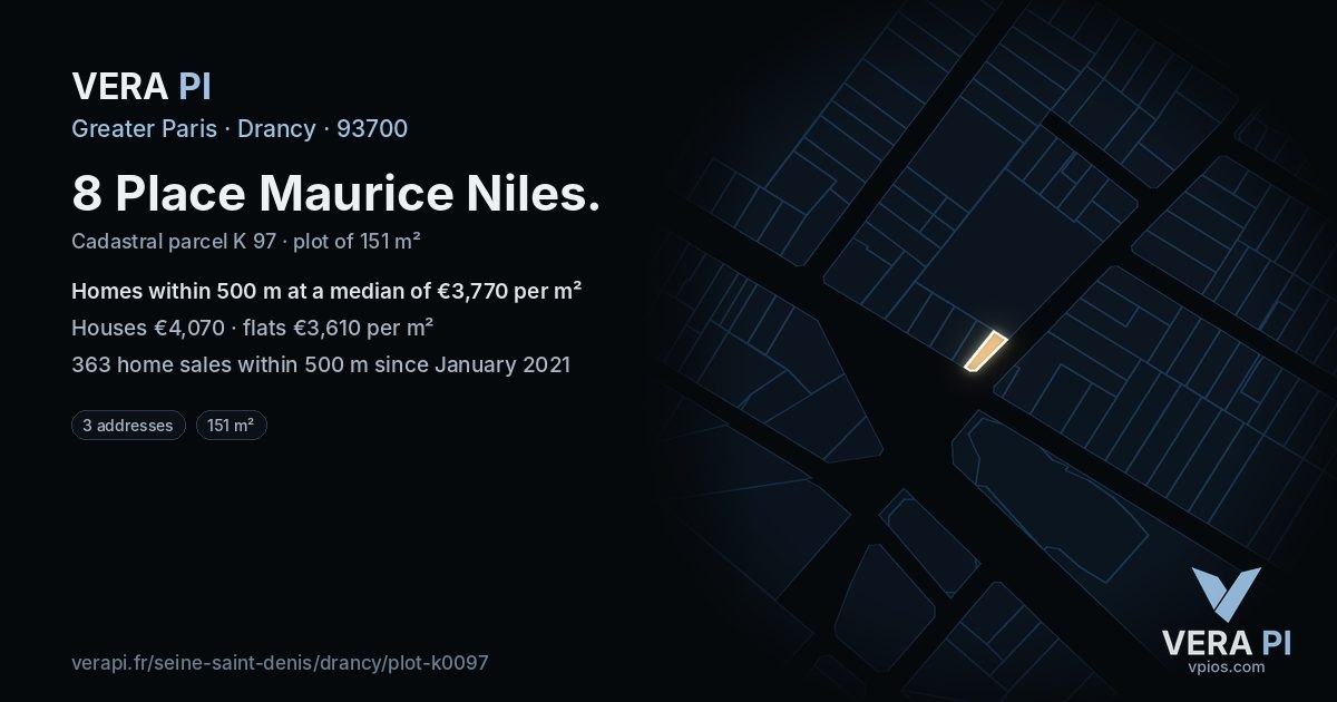 8 Place Maurice Niles, Drancy at night – the plot lit, the parcels around coloured by the prices near them