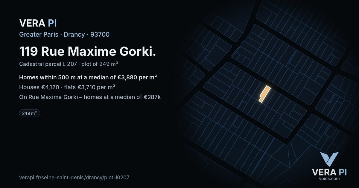 119 Rue Maxime Gorki, Drancy at night – the plot lit, the parcels around coloured by the prices near them