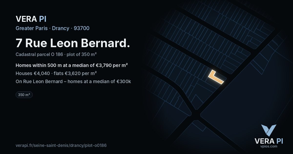 7 Rue Leon Bernard, Drancy at night – the plot lit, the parcels around coloured by the prices near them