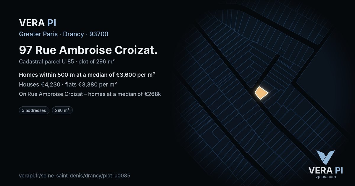 97 Rue Ambroise Croizat, Drancy at night – the plot lit, the parcels around coloured by the prices near them