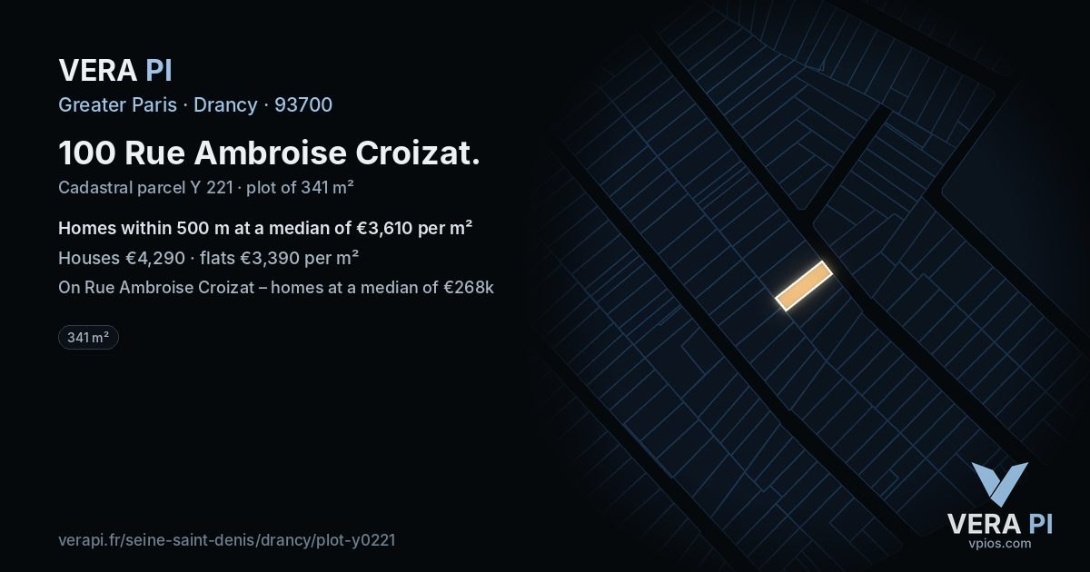 100 Rue Ambroise Croizat, Drancy at night – the plot lit, the parcels around coloured by the prices near them