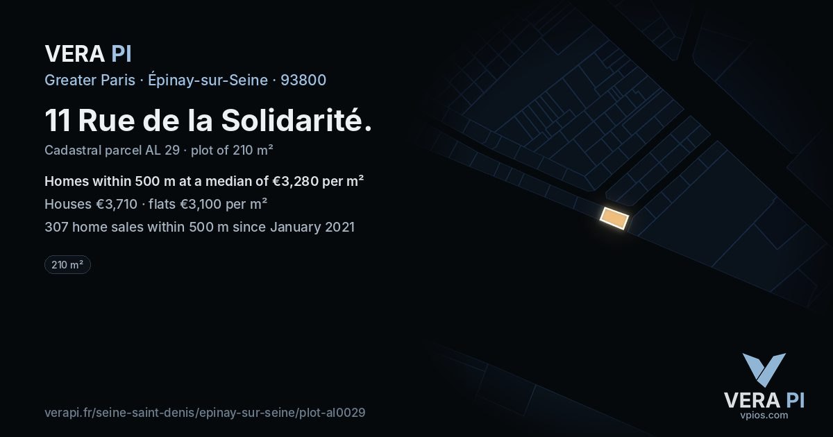 11 Rue de la Solidarité, Épinay-sur-Seine at night – the plot lit, the parcels around coloured by the prices near them