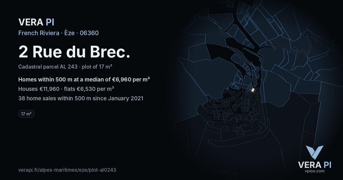2 Rue du Brec, Èze at night – the plot lit, the parcels around coloured by the prices near them