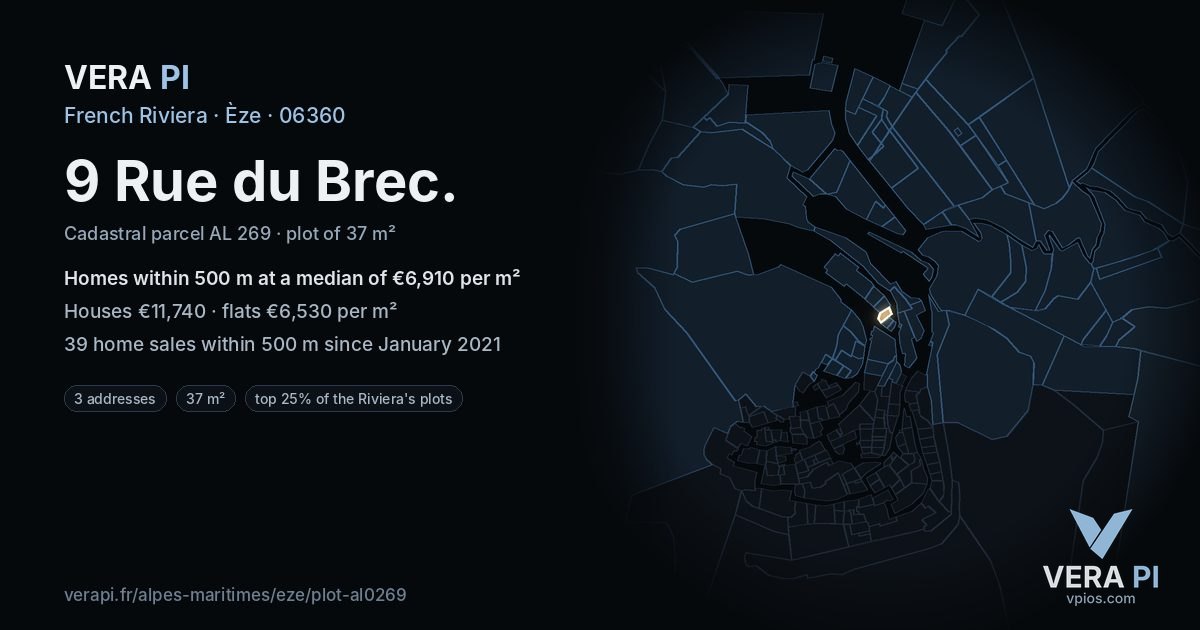 9 Rue du Brec, Èze at night – the plot lit, the parcels around coloured by the prices near them