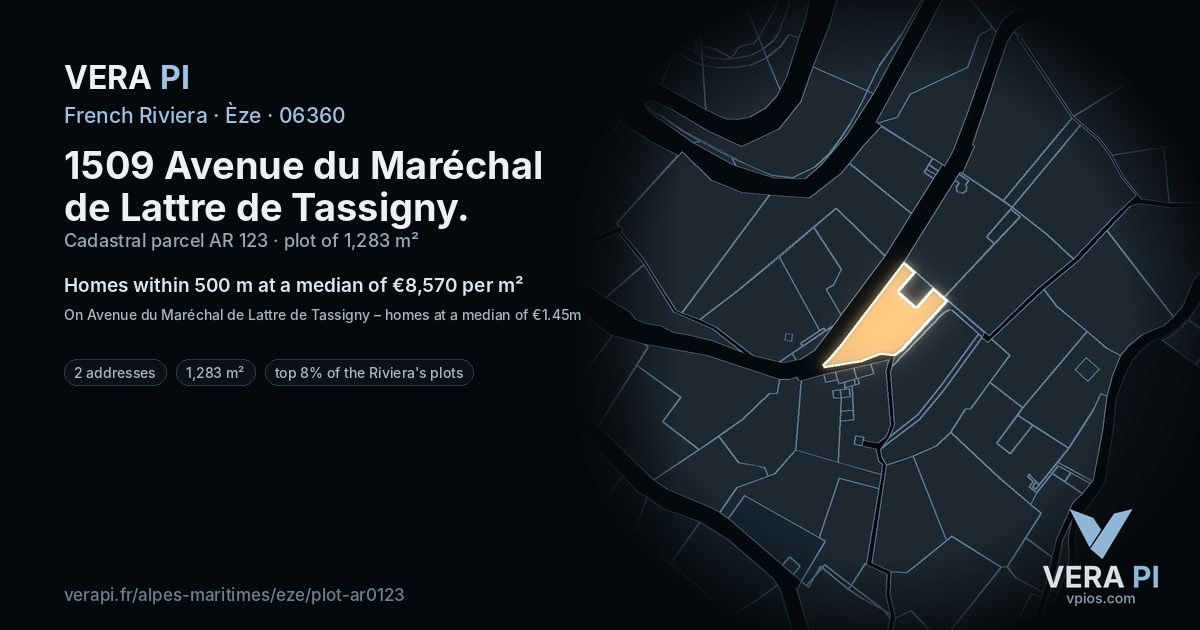 1509 Avenue du Maréchal de Lattre de Tassigny, Èze at night – the plot lit, the parcels around coloured by the prices near them