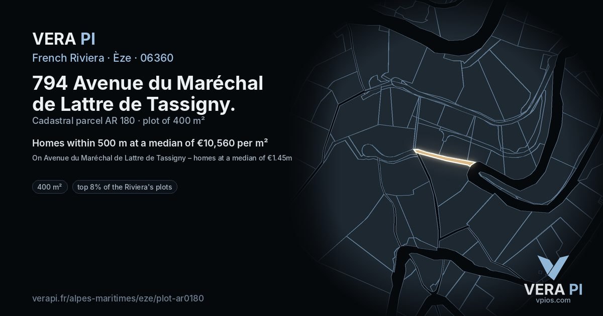 794 Avenue du Maréchal de Lattre de Tassigny, Èze at night – the plot lit, the parcels around coloured by the prices near them