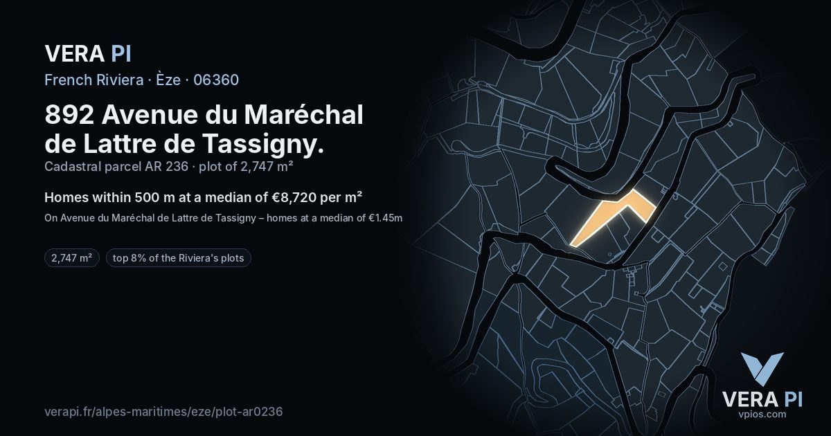 892 Avenue du Maréchal de Lattre de Tassigny, Èze at night – the plot lit, the parcels around coloured by the prices near them
