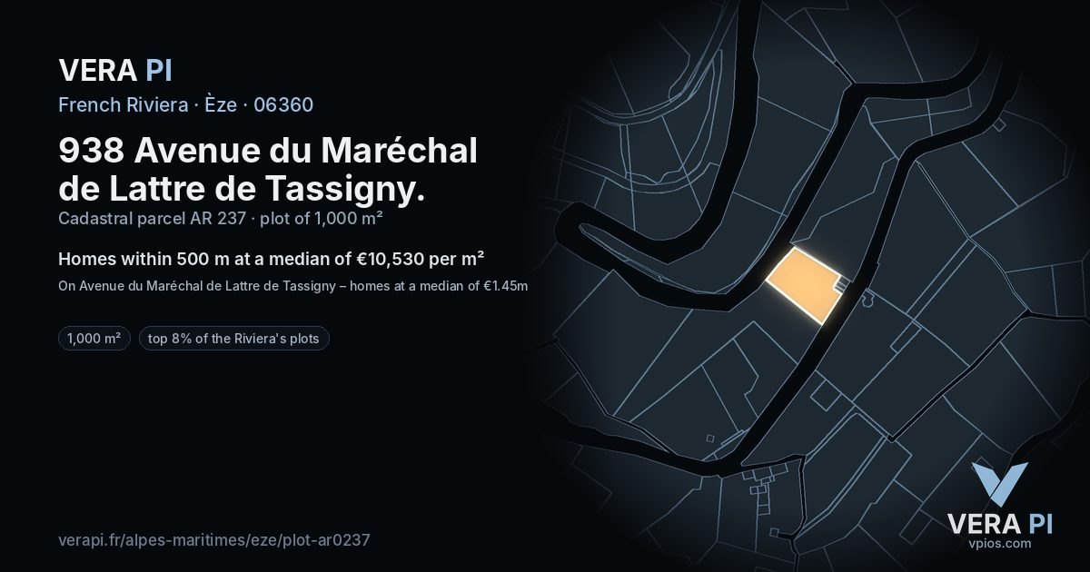 938 Avenue du Maréchal de Lattre de Tassigny, Èze at night – the plot lit, the parcels around coloured by the prices near them