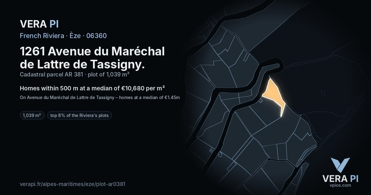 1261 Avenue du Maréchal de Lattre de Tassigny, Èze at night – the plot lit, the parcels around coloured by the prices near them
