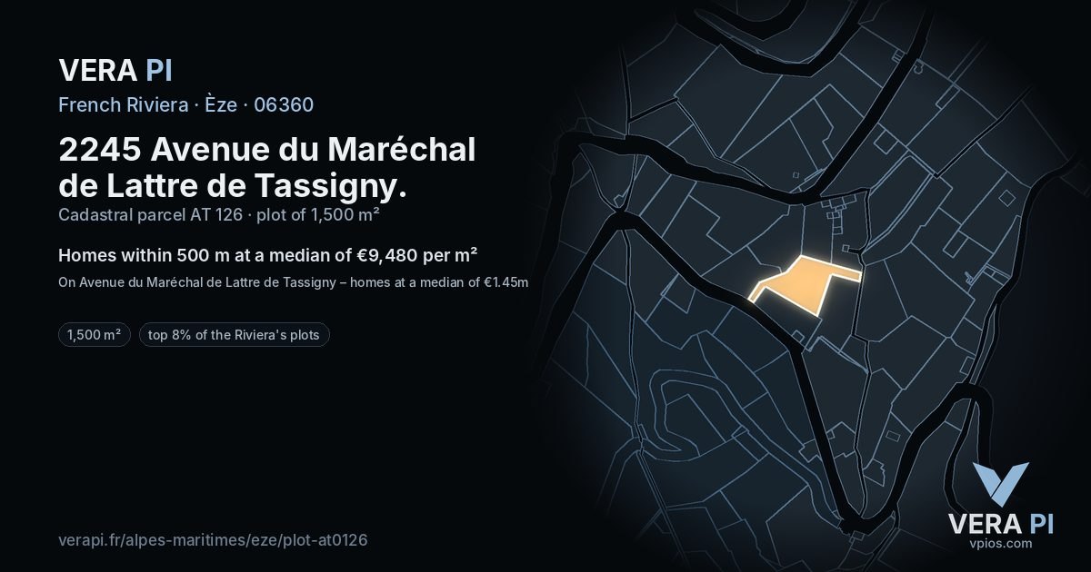 2245 Avenue du Maréchal de Lattre de Tassigny, Èze at night – the plot lit, the parcels around coloured by the prices near them