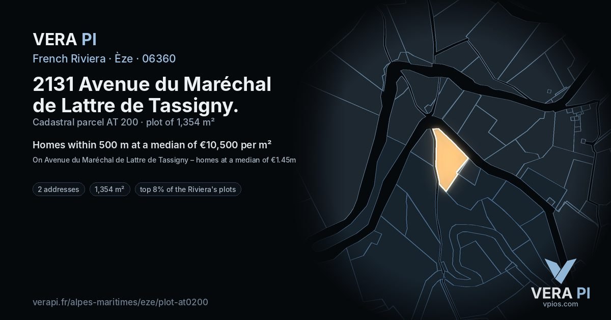2131 Avenue du Maréchal de Lattre de Tassigny, Èze at night – the plot lit, the parcels around coloured by the prices near them