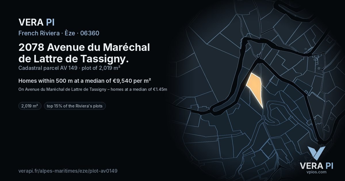 2078 Avenue du Maréchal de Lattre de Tassigny, Èze at night – the plot lit, the parcels around coloured by the prices near them