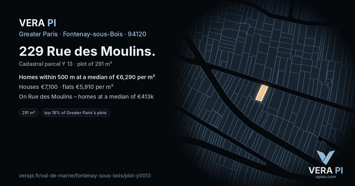 229 Rue des Moulins, Fontenay-sous-Bois at night – the plot lit, the parcels around coloured by the prices near them