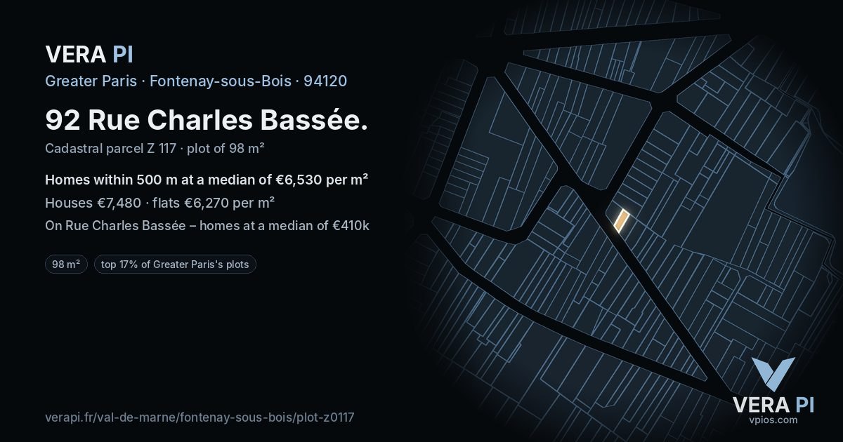 92 Rue Charles Bassée, Fontenay-sous-Bois at night – the plot lit, the parcels around coloured by the prices near them