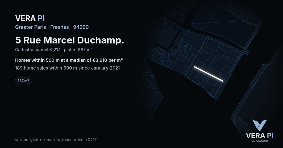 5 Rue Marcel Duchamp, Fresnes at night – the plot lit, the parcels around coloured by the prices near them