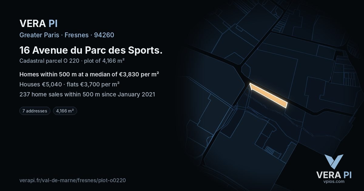 16 Avenue du Parc des Sports, Fresnes at night – the plot lit, the parcels around coloured by the prices near them