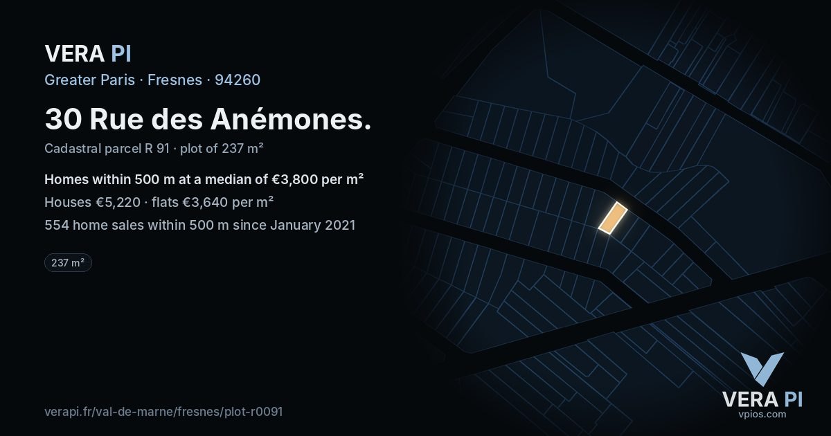 30 Rue des Anémones, Fresnes at night – the plot lit, the parcels around coloured by the prices near them
