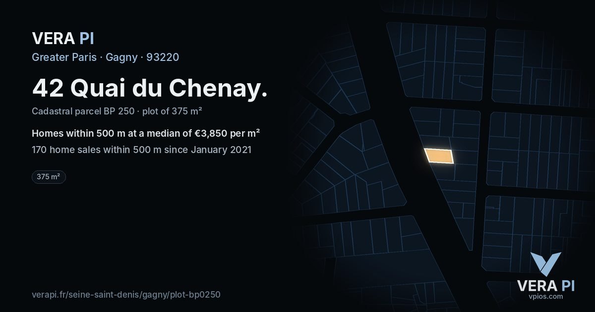 42 Quai du Chenay, Gagny at night – the plot lit, the parcels around coloured by the prices near them