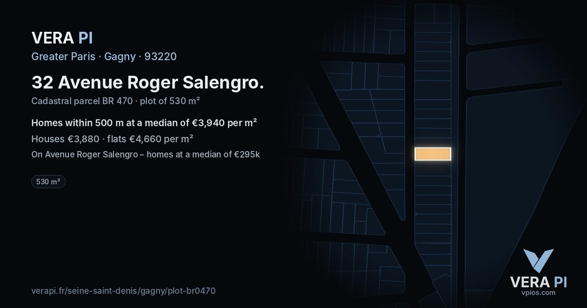 32 Avenue Roger Salengro, Gagny at night – the plot lit, the parcels around coloured by the prices near them