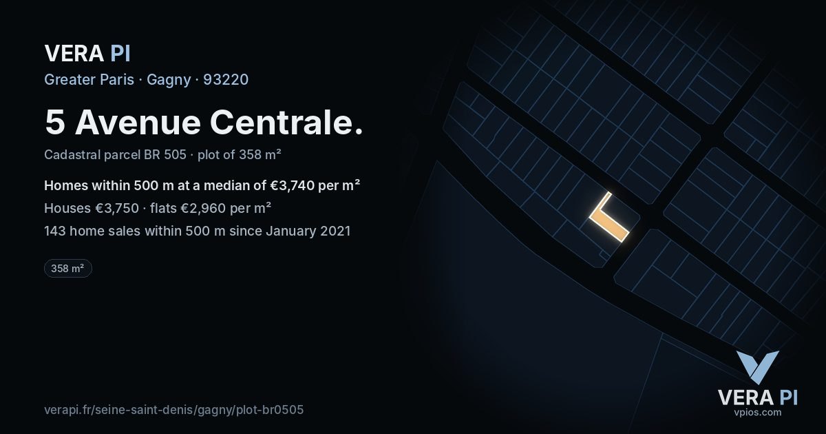 5 Avenue Centrale, Gagny at night – the plot lit, the parcels around coloured by the prices near them