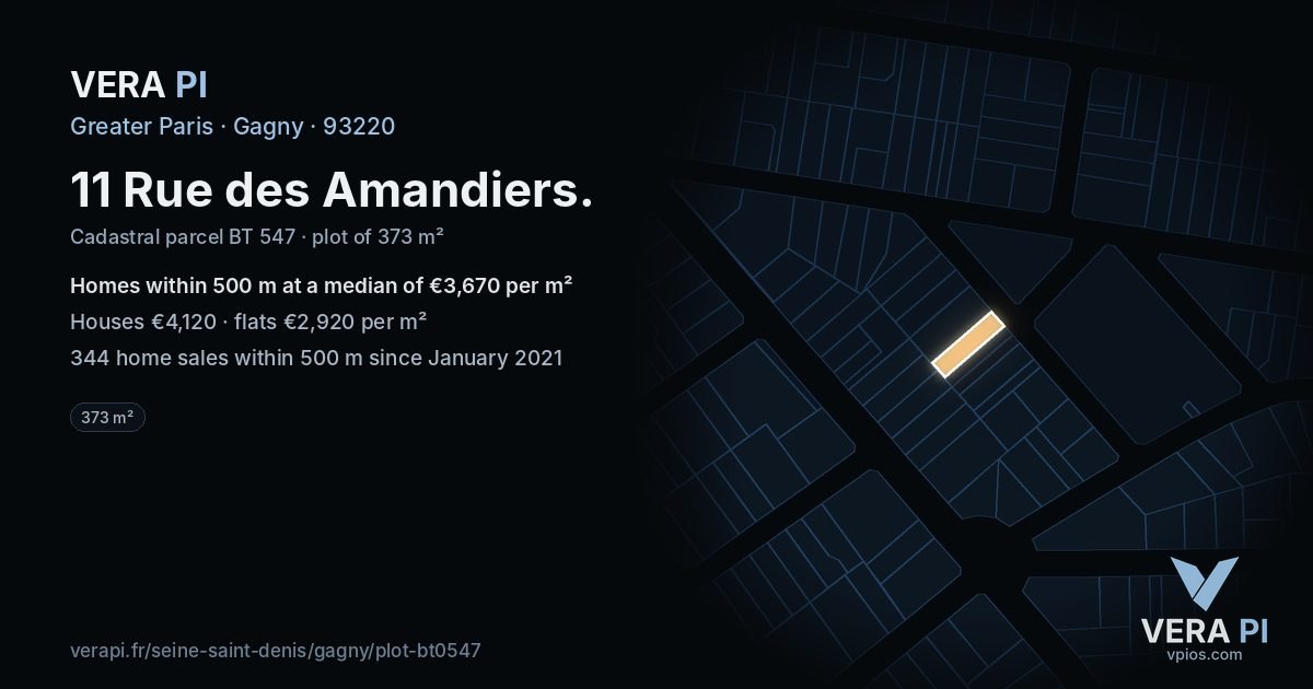 11 Rue des Amandiers, Gagny at night – the plot lit, the parcels around coloured by the prices near them
