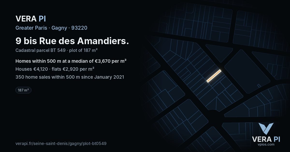 9 bis Rue des Amandiers, Gagny at night – the plot lit, the parcels around coloured by the prices near them