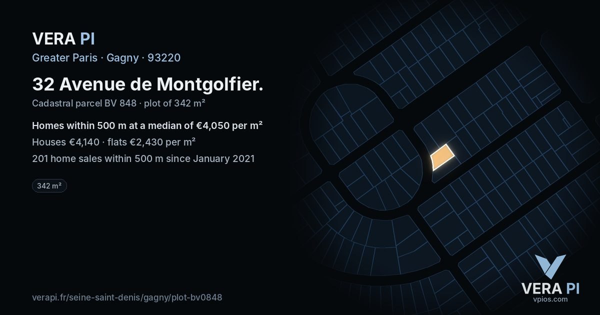 32 Avenue de Montgolfier, Gagny at night – the plot lit, the parcels around coloured by the prices near them