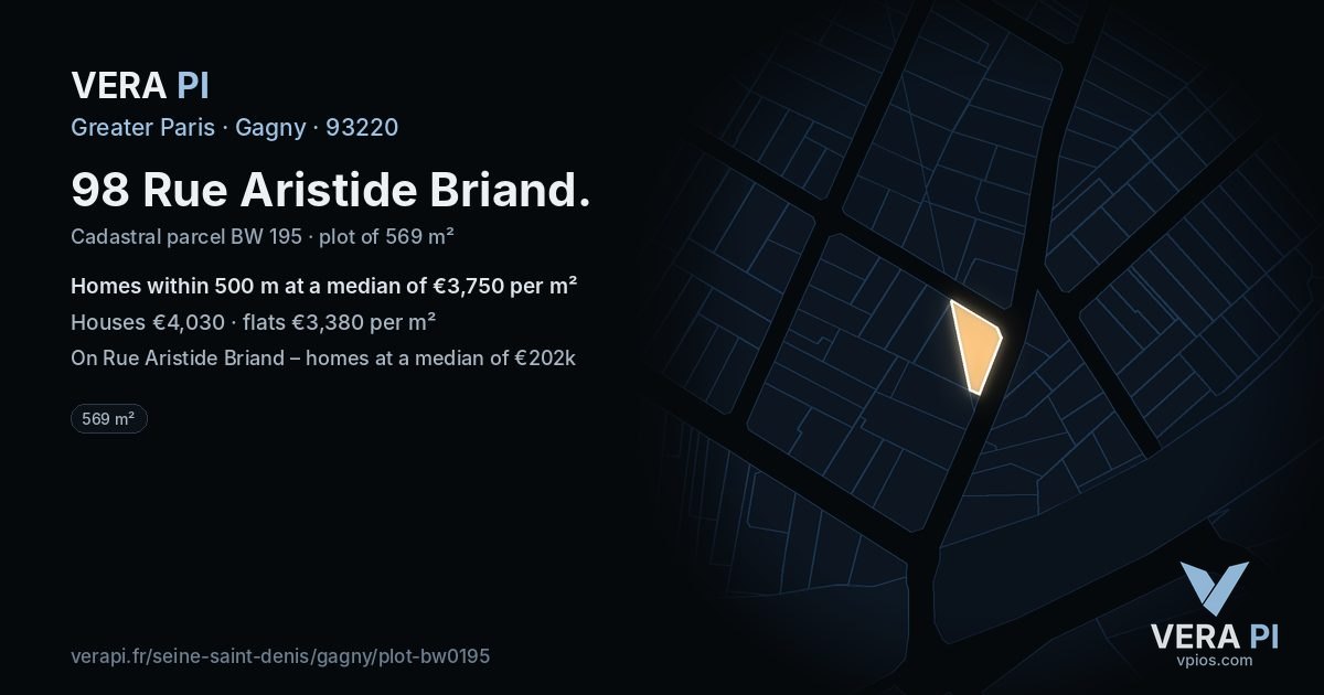 98 Rue Aristide Briand, Gagny at night – the plot lit, the parcels around coloured by the prices near them