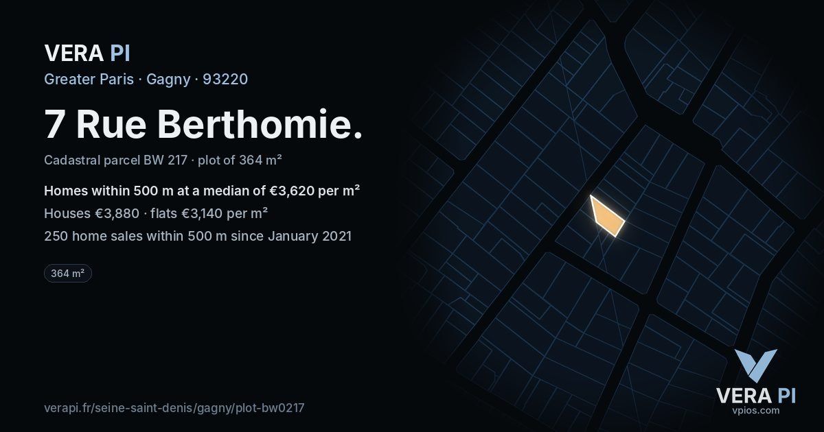 7 Rue Berthomie, Gagny at night – the plot lit, the parcels around coloured by the prices near them