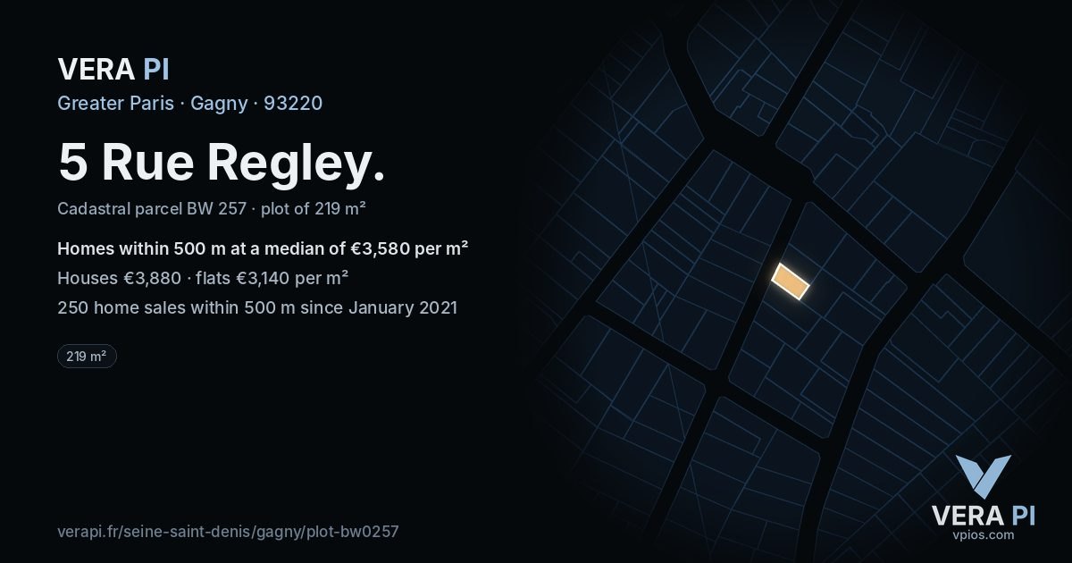 5 Rue Regley, Gagny at night – the plot lit, the parcels around coloured by the prices near them