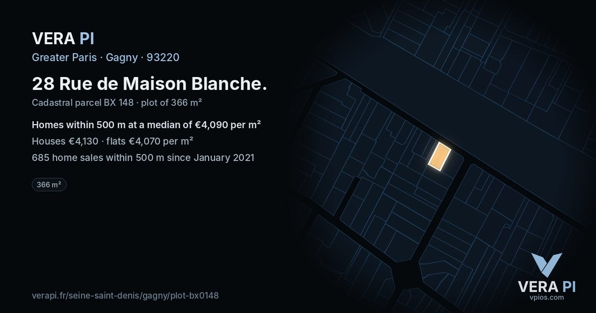 28 Rue de Maison Blanche, Gagny at night – the plot lit, the parcels around coloured by the prices near them