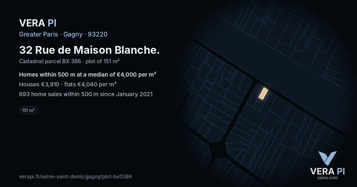 32 Rue de Maison Blanche, Gagny at night – the plot lit, the parcels around coloured by the prices near them