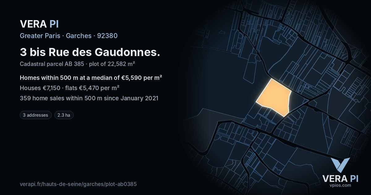 3 bis Rue des Gaudonnes, Garches at night – the plot lit, the parcels around coloured by the prices near them