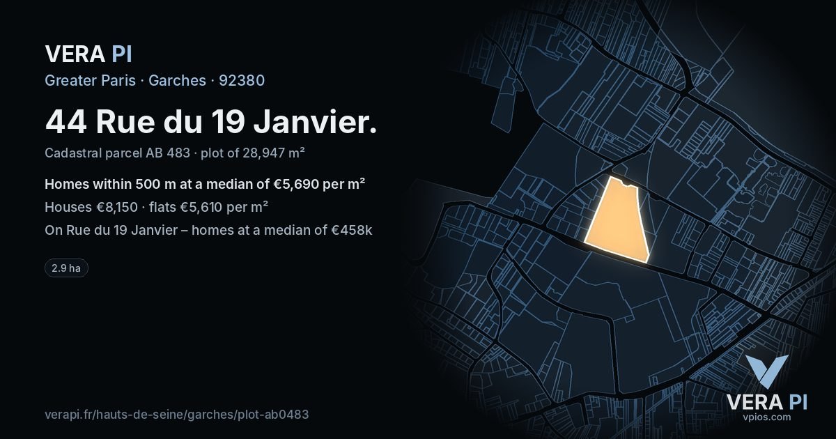 44 Rue du 19 Janvier, Garches at night – the plot lit, the parcels around coloured by the prices near them