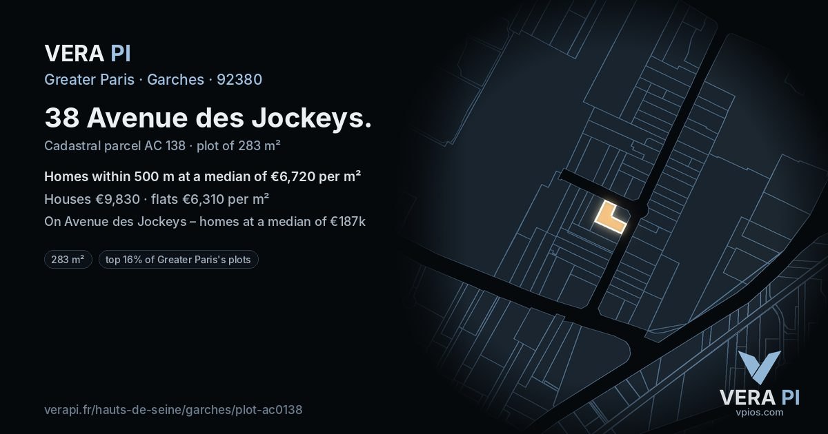 38 Avenue des Jockeys, Garches at night – the plot lit, the parcels around coloured by the prices near them