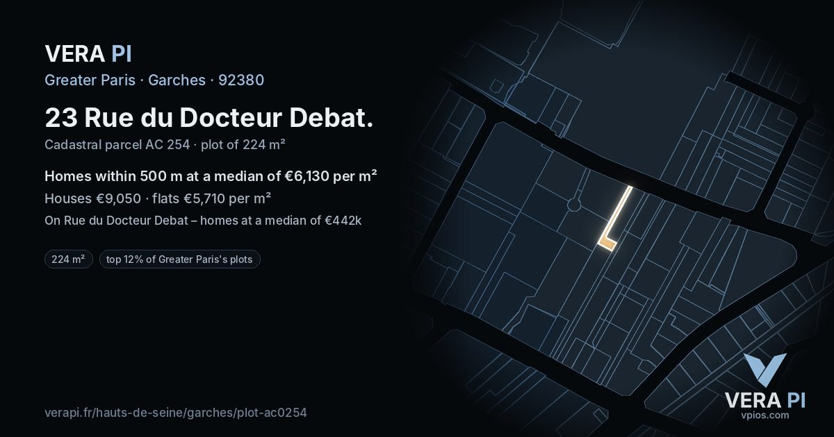 23 Rue du Docteur Debat, Garches at night – the plot lit, the parcels around coloured by the prices near them