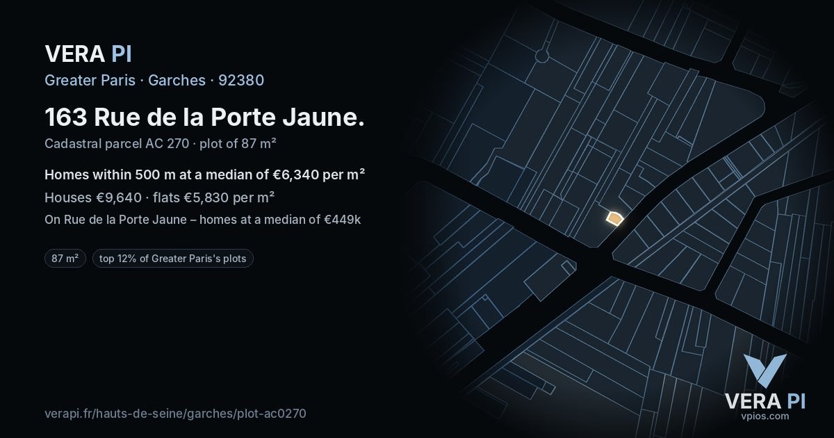 163 Rue de la Porte Jaune, Garches at night – the plot lit, the parcels around coloured by the prices near them