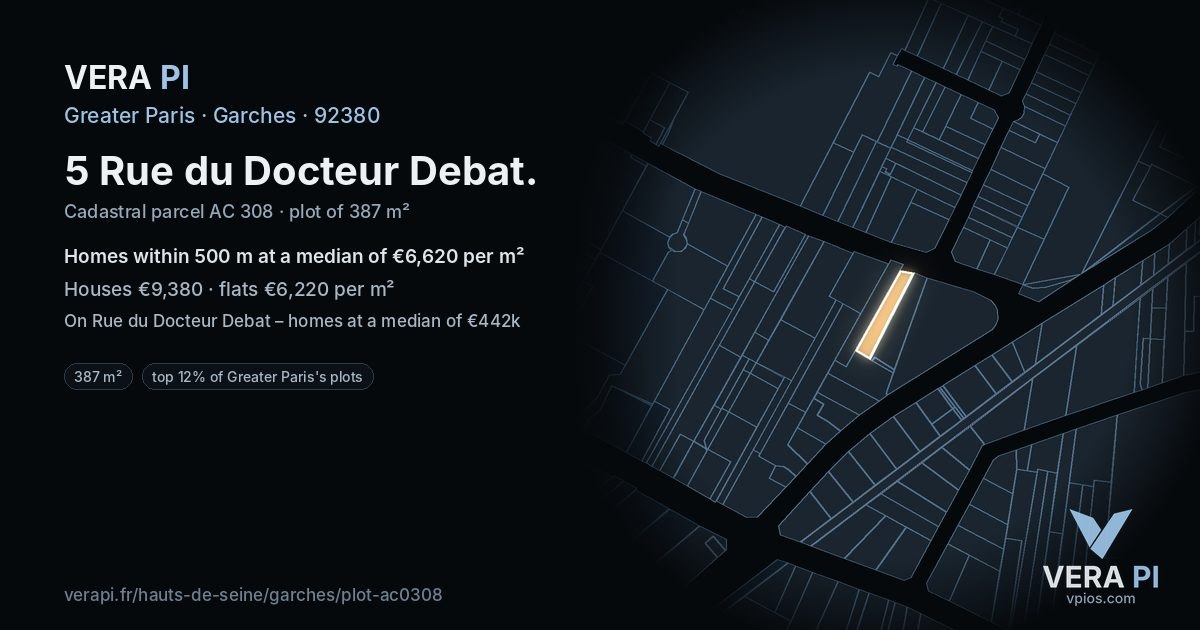 5 Rue du Docteur Debat, Garches at night – the plot lit, the parcels around coloured by the prices near them